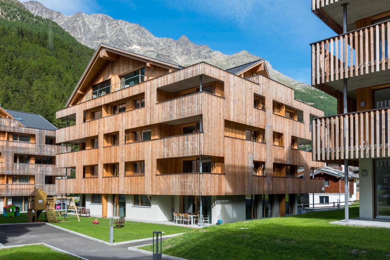 Montela Hotel & Resort - Suiten Saas-Grund Exterior photo