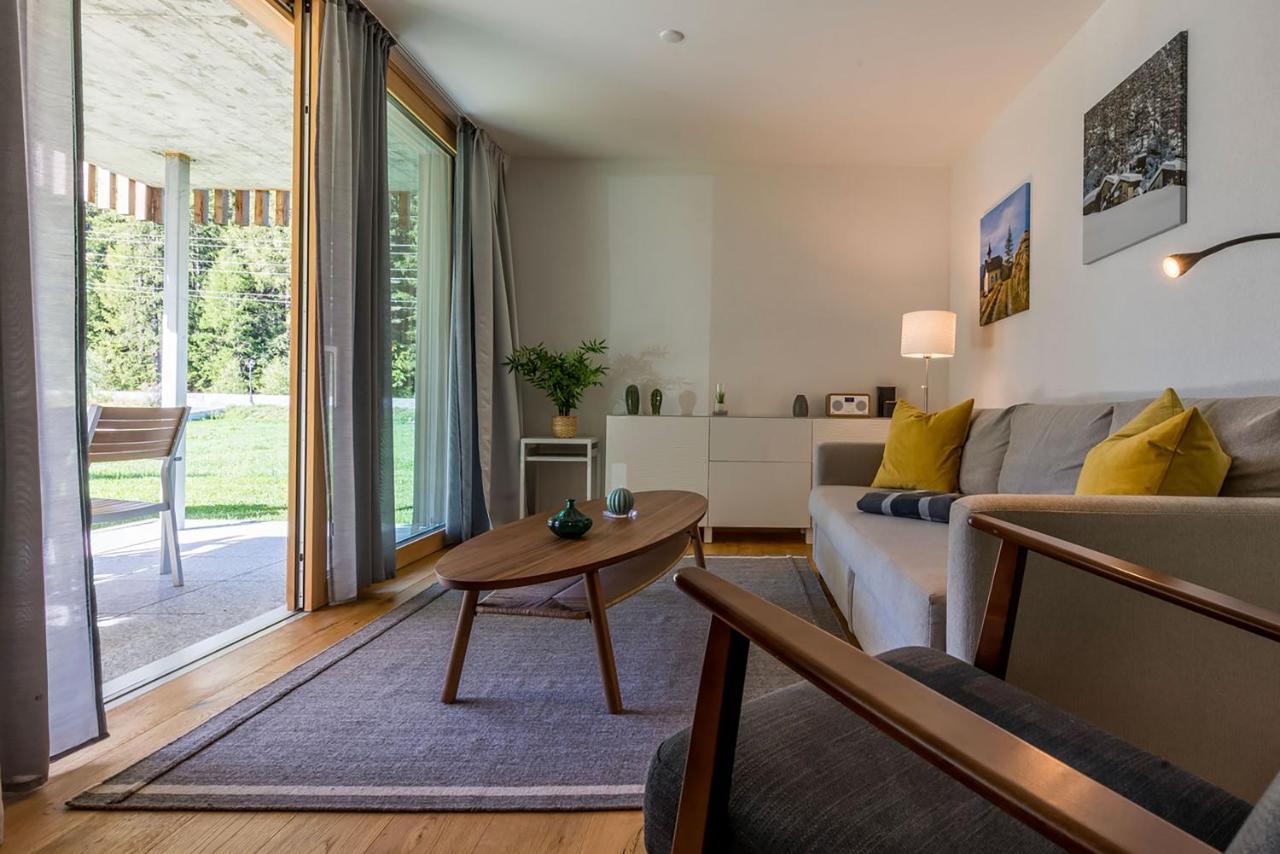 Montela Hotel & Resort - Suiten Saas-Grund Exterior photo